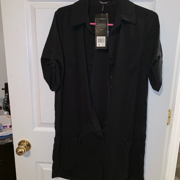 Black romper - Picture 1 of 2